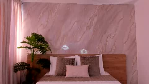 Emily online show from 11/23/25, 01:55