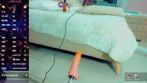 EmillySaenz online show from 12/18/25, 05:08