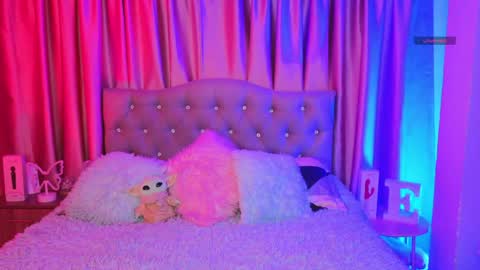 Emily online show from 04/08/26, 11:59