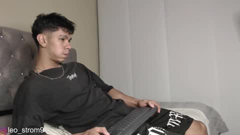 emile_239 online show from 02/17/25, 03:36