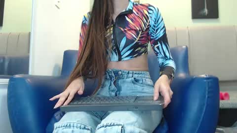 Emilee online show from 02/20/25, 04:14