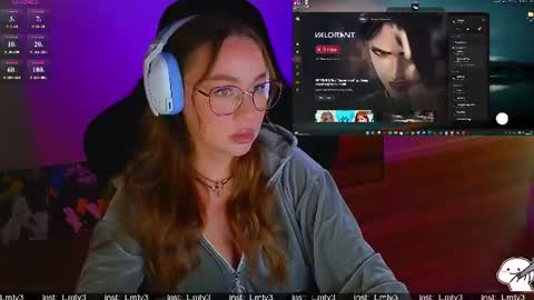 Emili online show from 06/25/26, 11:04