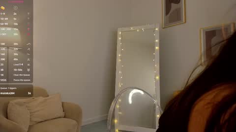 Snapshot of emilia_dream chatting on 02/27/25, 07:04 emilia_dream online show from 02/27/25, 07:04