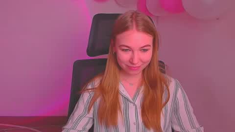 Emilia online show from 02/13/25, 12:32