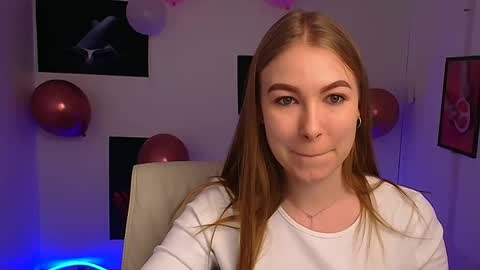 Emilia online show from 02/25/25, 12:13