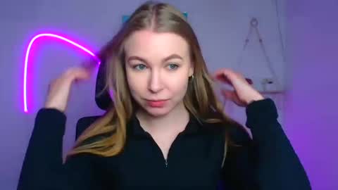 Emilia online show from 02/24/26, 06:33