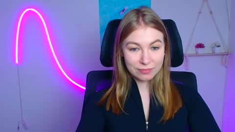 Emilia online show from 03/07/26, 12:24