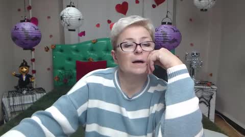 EmiliaGree online show from 10/27/25, 06:12