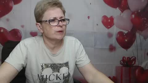 Snapshot of emiliagree chatting on 05/29/26, 05:22 EmiliaGree online show from 05/29/26, 05:22