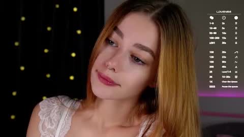Snapshot of emiliaheather chatting on 10/19/25, 01:06 Tessa online show from 10/19/25, 01:06