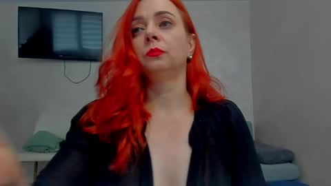 Emiliana online show from 04/18/26, 08:51