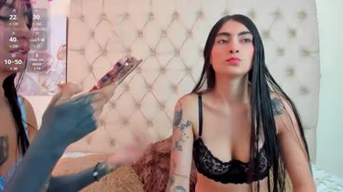 Snapshot of emilieandblake chatting on 11/02/25, 12:40 emilieandblake online show from 11/02/25, 12:40