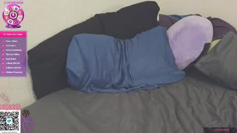 emilie foxx online show from 12/03/24, 03:09