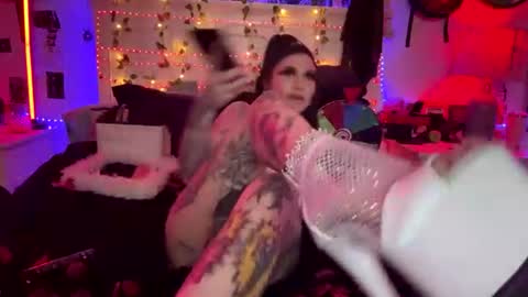 emilietreez online show from 07/14/26, 10:21