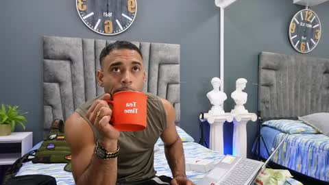 Emilio online show from 05/20/26, 10:54