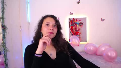 Emili Russo online show from 10/22/25, 08:30