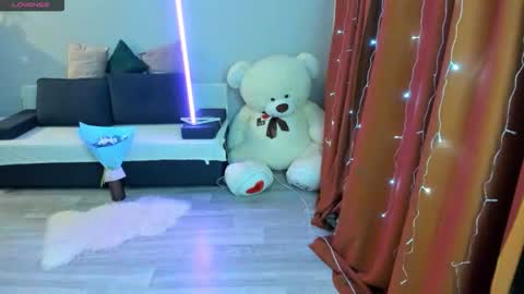 Emiliya online show from 01/13/26, 01:44