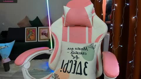 Emiliya online show from 01/15/26, 05:01