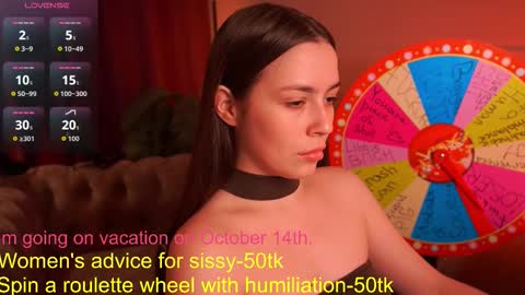 Snapshot of emiliyaroude chatting on 10/12/25, 12:48  Emiliya  online show from 10/12/25, 12:48