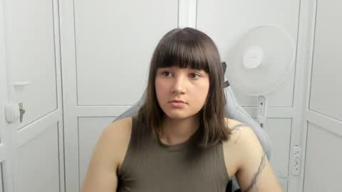 Emmi online show from 06/05/26, 01:06