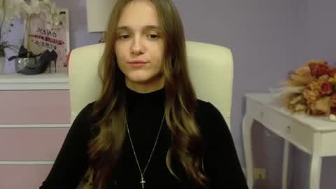 Snapshot of emilly_lust99 chatting on 01/10/25, 01:52 Emilly online show from 01/10/25, 01:52