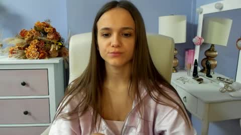 Emilly online show from 04/23/26, 06:25