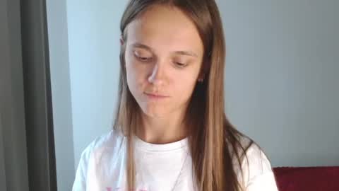 Emilly online show from 07/28/26, 12:59