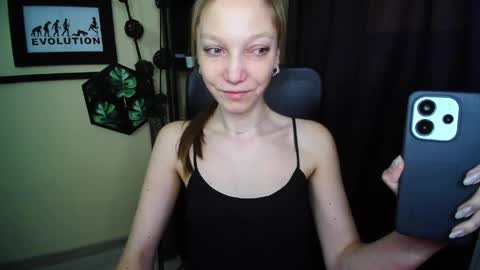 Emilly online show from 05/01/26, 05:56