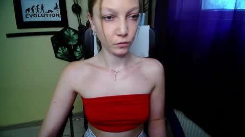 Emilly online show from 05/26/26, 12:45