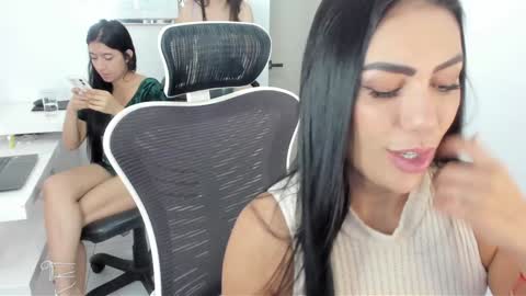 Emilly  online show from 01/10/25, 02:55