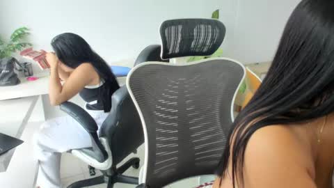 Emilly  online show from 04/28/26, 03:06