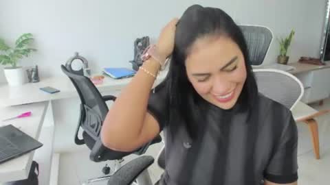Emilly  online show from 06/19/26, 03:27