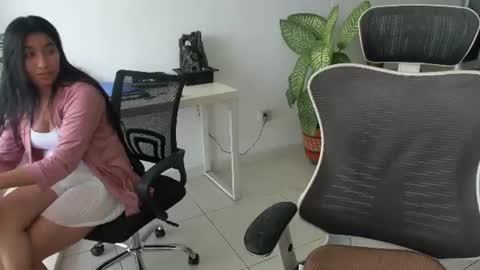 Emilly  online show from 07/22/26, 03:48