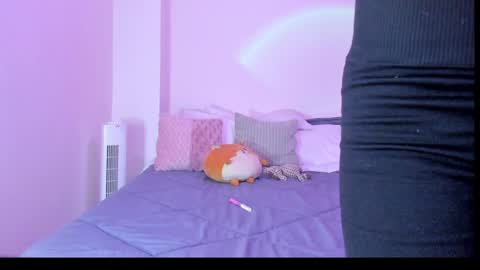 emilly online show from 12/19/24, 04:56