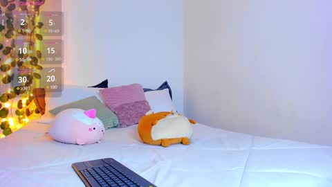 emilly online show from 02/17/25, 04:09