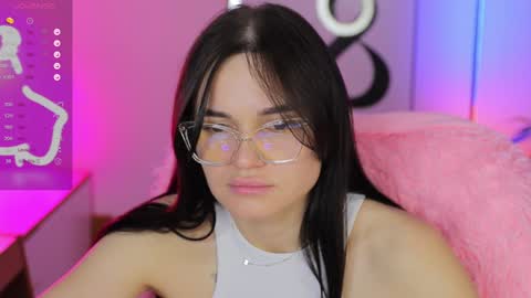 Snapshot of emily___cute chatting on 12/17/24, 05:47 Emily Cute online show from 12/17/24, 05:47