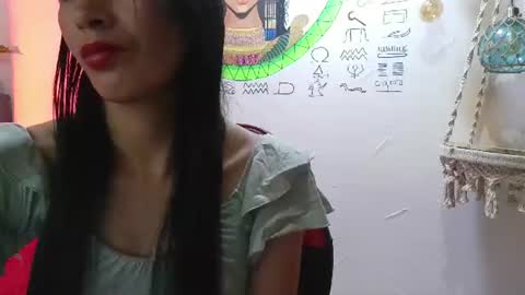 Snapshot of emily___rouse chatting on 07/05/26, 08:27 emily___rouse online show from 07/05/26, 08:27