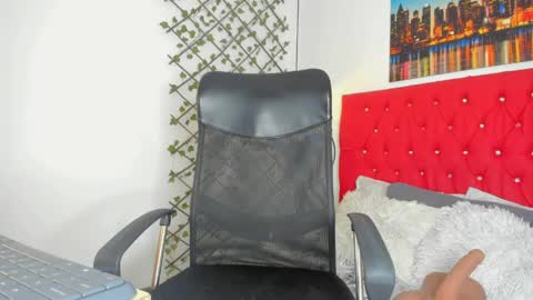 Emily online show from 04/21/26, 01:06