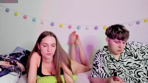 emily_and_ilumi online show from 01/04/25, 07:34