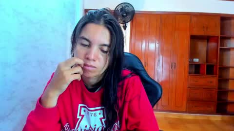 Emily and Soffy online show from 04/23/26, 12:15