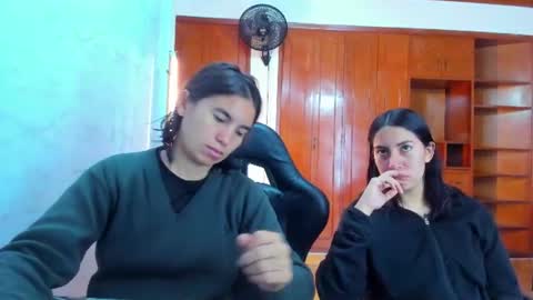 Emily and Soffy online show from 07/04/26, 01:06