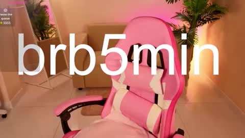 Snapshot of emily_bridget chatting on 02/15/26, 01:57 Emily online show from 02/15/26, 01:57