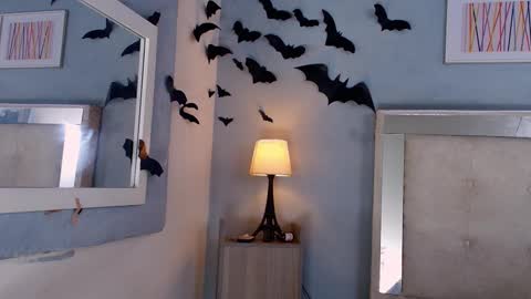 Snapshot of emily_castillo1_ chatting on 11/03/25, 04:03 emily_castillo1_ online show from 11/03/25, 04:03