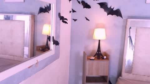 Snapshot of emily_castillo1_ chatting on 11/05/25, 04:23 emily_castillo1_ online show from 11/05/25, 04:23