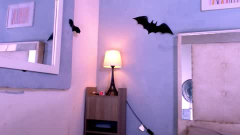 Snapshot of emily_castillo1_ chatting on 11/23/25, 03:28 emily_castillo1_ online show from 11/23/25, 03:28