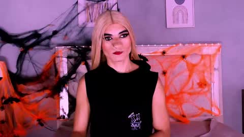 emily_castillo_1 online show from 10/08/25, 04:54
