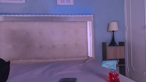 emily_castillo_1 online show from 10/16/25, 04:35