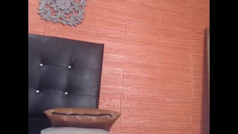 Snapshot of emily_coopeer1 chatting on 01/28/25, 09:08 emily_coopeer1 online show from 01/28/25, 09:08