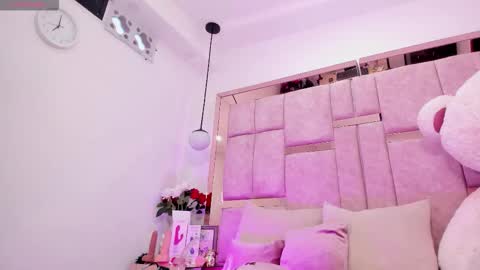  M I A   online430pm- 930pm online show from 10/02/25, 10:28