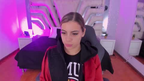 Emily online show from 09/19/25, 10:49